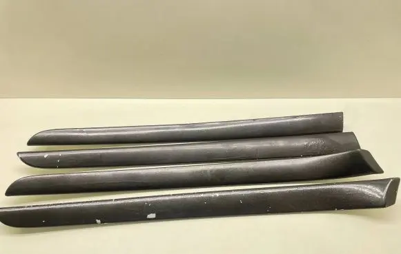 Dashboard glove box trim