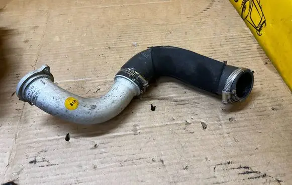 Audi SQ7 Intercooler hose/pipe 057145681G 4M0145737S