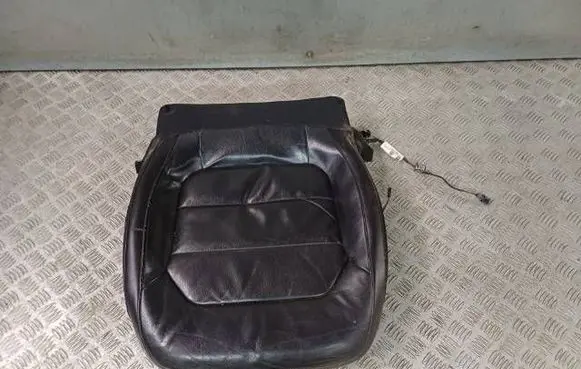 Volkswagen PASSAT B7 Seat trim 