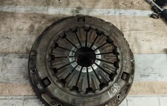 Toyota Corolla Verso E121 Clutch set kit 12240