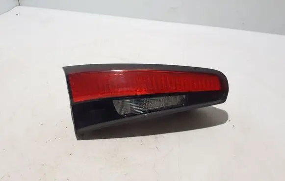 Tailgate rear/tail lights
