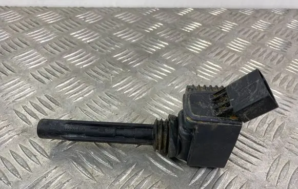 Volkswagen Tiguan High voltage ignition coil 04C905110J