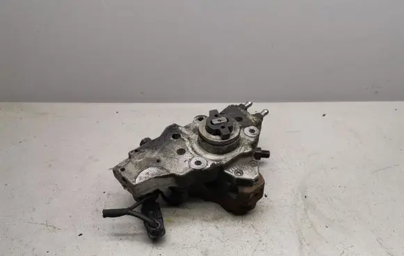 Mercedes-Benz Vito Viano W639 Fuel injection high pressure pump 0928400508