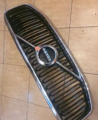 Volvo XC60 Front bumper upper radiator grill 31479494 31425537 31457463