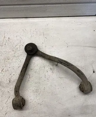KIA Sorento Front lower control arm/wishbone