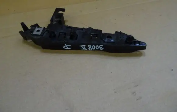 Peugeot 3008 II Front bumper mounting bracket 98109753380