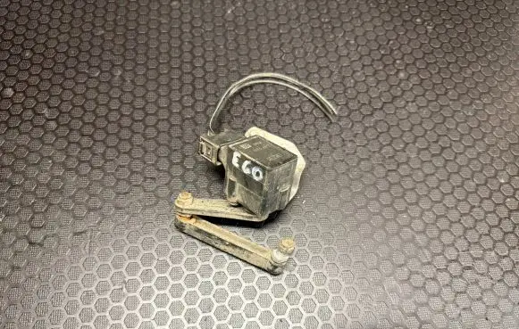 BMW 5 E60 E61 Headlight/headlamp level sensor 1093697 24703