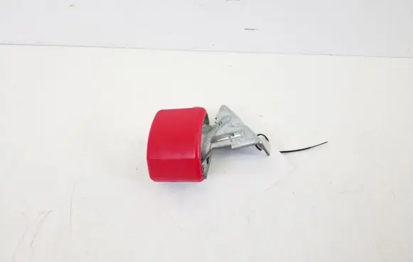 Volvo V50 Engine bonnet (hood) release handle 8679406