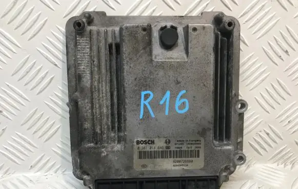 Renault Laguna III Engine control unit/module 8200726880 8200905110