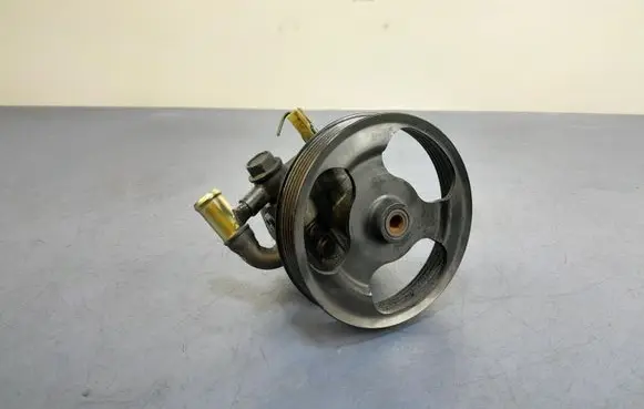Mazda 3 I Power steering pump