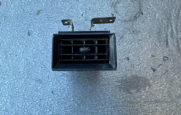 Dashboard side air vent grill/cover trim
