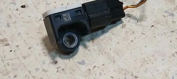 Ford Grand C-MAX Airbag deployment crash/impact sensor AM5T14B342AA 110510201 C83HA