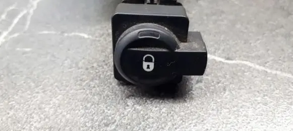 Citroen C4 Grand Picasso Central locking switch button 96476626xt
