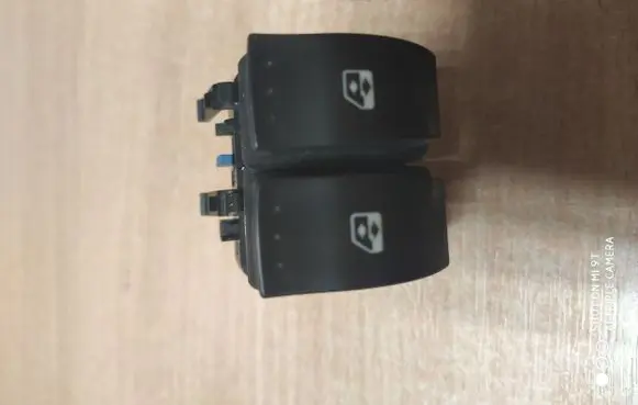 Renault Master III Electric window control switch 108269C