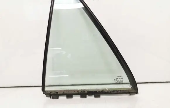 Toyota Avensis T250 Rear vent window glass 