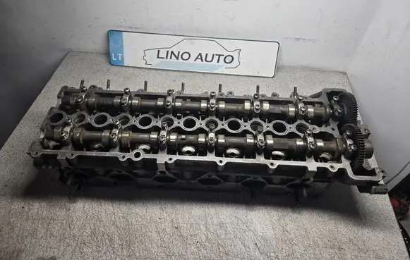 BMW 5 E60 E61 Engine head 7788564 7781204 A303212024381