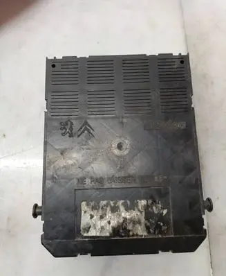 Peugeot 307 Fuse module 2697004