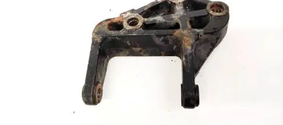 Suzuki SX4 Engine mounting bracket 1164169K50 11641-69K50