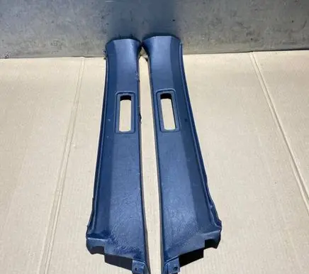 Mercedes-Benz E W124 (D)pillar trim (top) 1246920689 1246920589