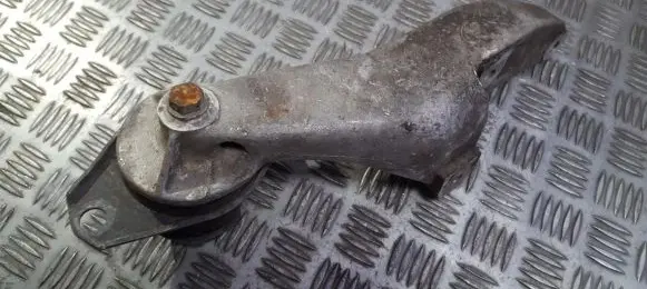 Fiat Bravo - Brava Engine mount bracket