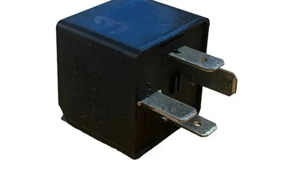 Audi Q7 4L Other relay 8K0951253 V23136B6572
