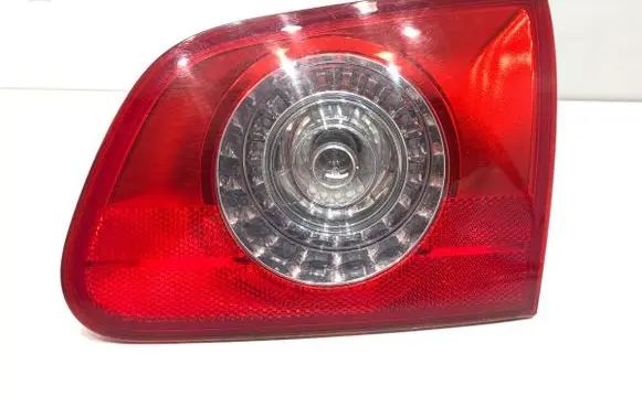 Volkswagen PASSAT B6 Rear/tail lights 3C9945094