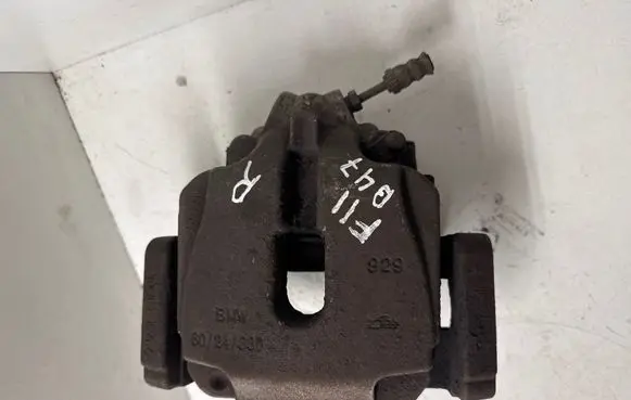 BMW 5 F10 F11 Front brake caliper 6024330 328S646