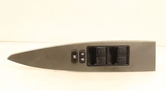 Toyota Avensis T270 Electric window control switch 84040-05020