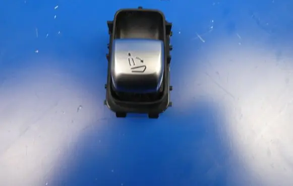 Mercedes-Benz C W205 Seat control switch A2059058404 150639051