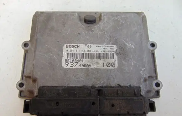 Alfa Romeo 147 Engine control unit/module 55198491 0281011487