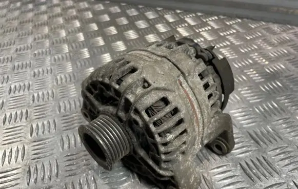 Opel Zafira A Generator/alternator 0124415005