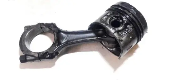 Nissan Almera Piston with connecting rod 7257j1