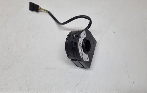 BMW 3 E46 Steering angle sensor 6760232 37146760232