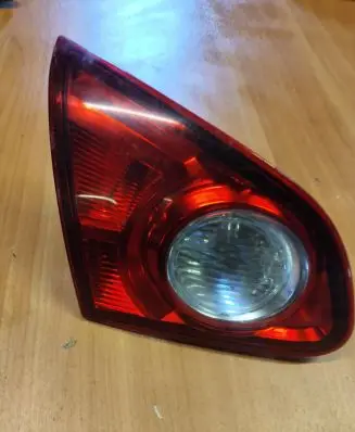 Nissan Qashqai Tailgate rear/tail lights 89071063 140707