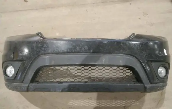 Fiat Freemont Front bumper juodas