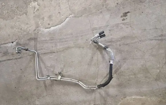 Ford Mustang VI Gearbox oil cooler pipe/hose 