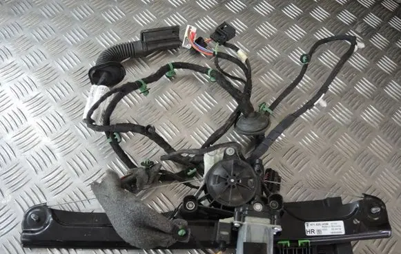 Porsche Panamera (971) Front door window regulator with motor 971839402