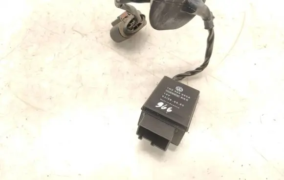 Audi A3 S3 A3 Sportback 8P Fuel injection pump control unit/module 1K0906093A
