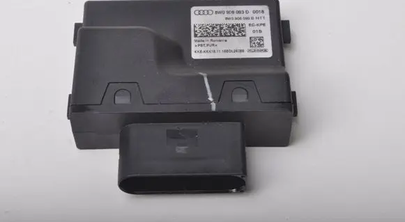 Audi A4 S4 B9 Fuel pump relay 8W0906093D