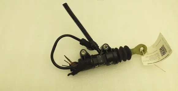 Mini One - Cooper Coupe R56 Clutch master cylinder 6774078 21526774078