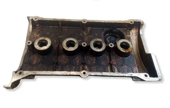 Audi A3 S3 8L Rocker cam cover 06A103475E