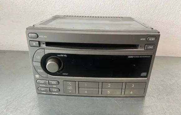 Subaru Forester SG Radio/CD/DVD/GPS head unit