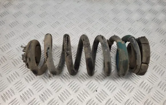 Jeep Grand Cherokee Rear coil spring 68029669AD