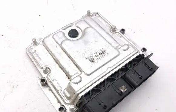 Opel Grandland X Engine control unit/module 9868111680 0261S1093L