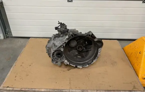 Hyundai Tucson TL Manual 6 speed gearbox SH82JB