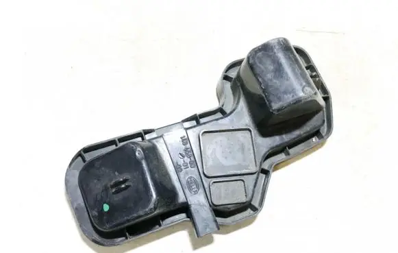 Audi A6 S6 C5 4B Headlight/headlamp dust cover 14846800 148468-00