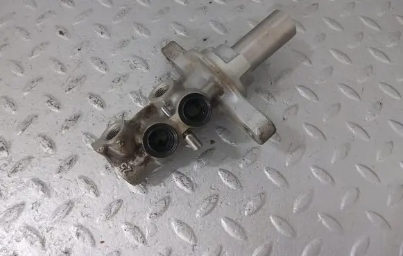 Toyota ProAce City Master brake cylinder SU001B2316