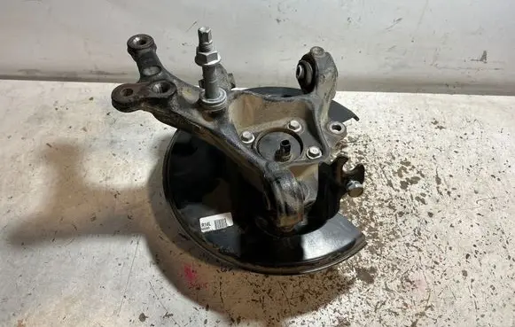 Toyota C-HR I Rear wheel hub