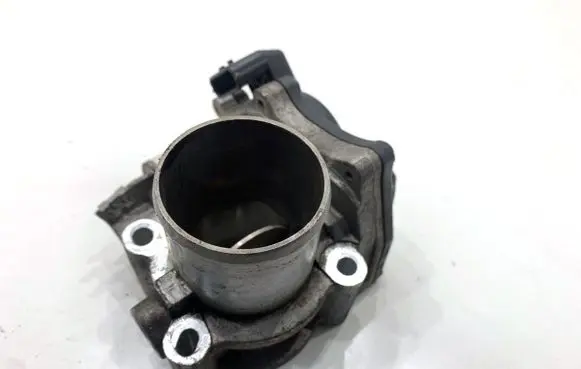 Renault Koleos I Engine shut-off valve 8200987453
