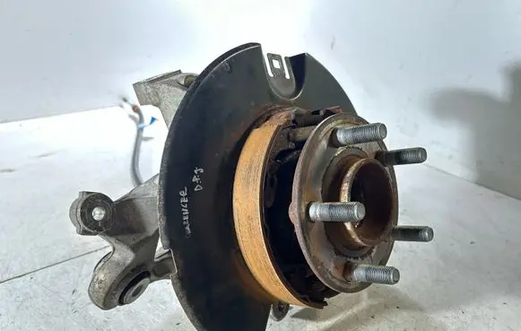 Dodge Challenger Rear wheel hub 68079760AA